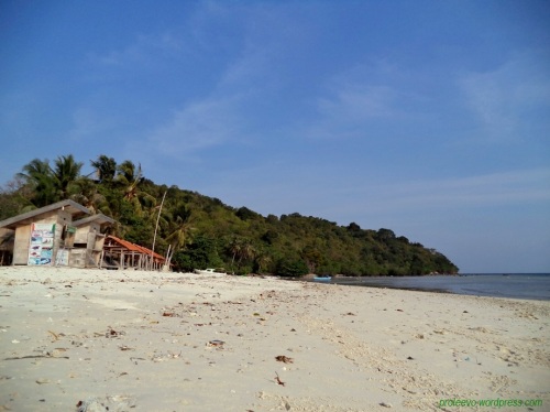 Pulau Tangkil yang masih asri dan terjaga